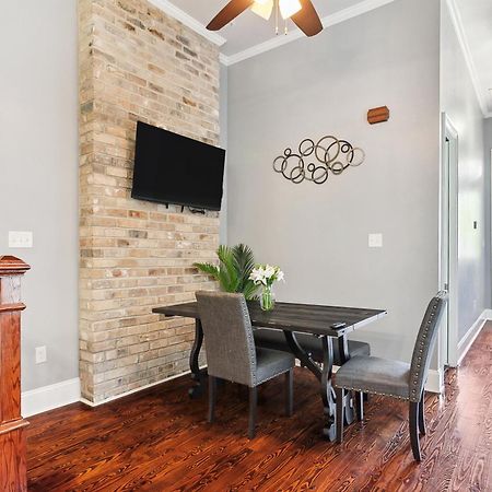 Amazing 3Bedroom Townhome, In Historic Dryade City Новый Орлеан Экстерьер фото