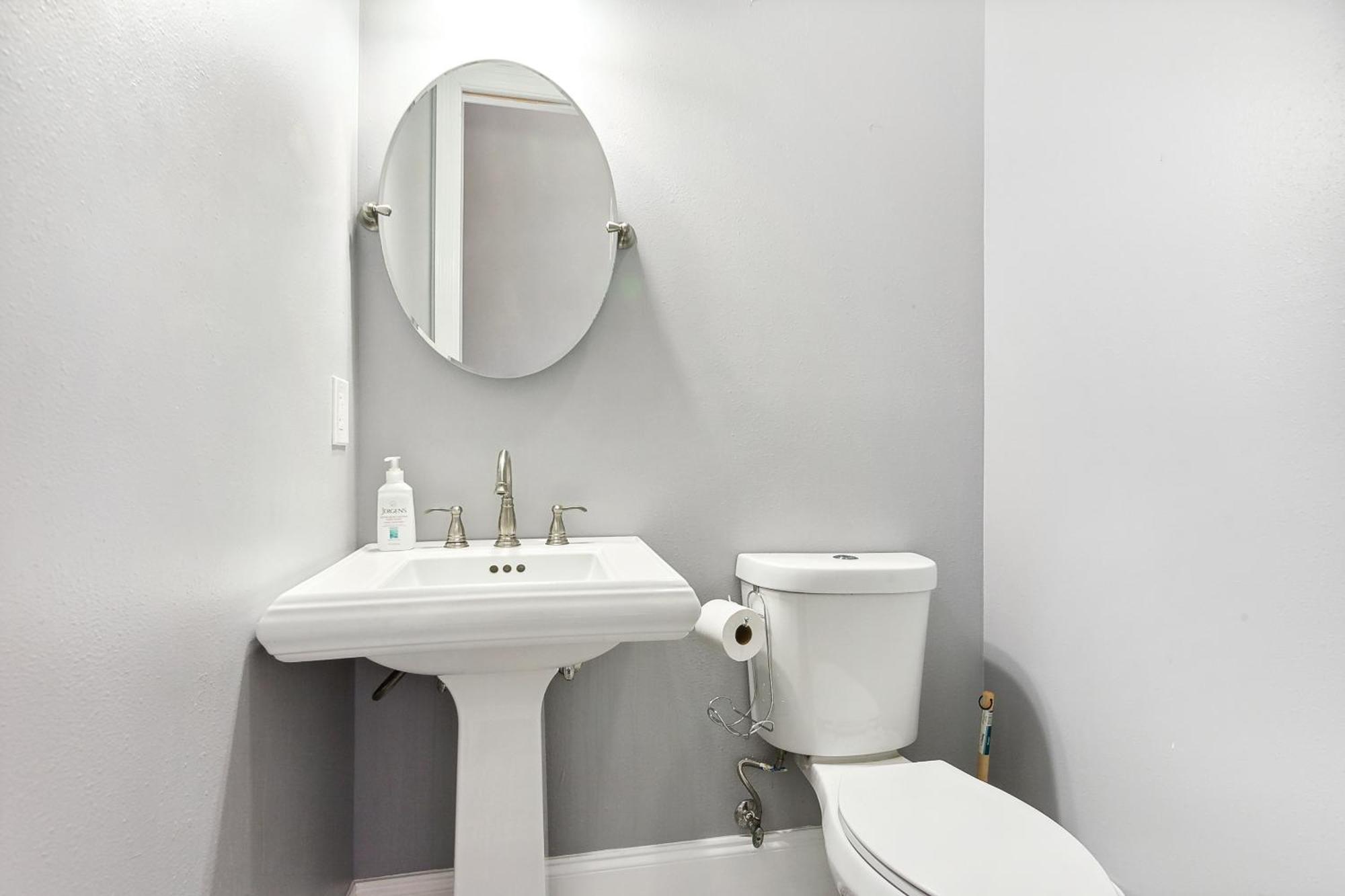 Amazing 3Bedroom Townhome, In Historic Dryade City Новый Орлеан Экстерьер фото