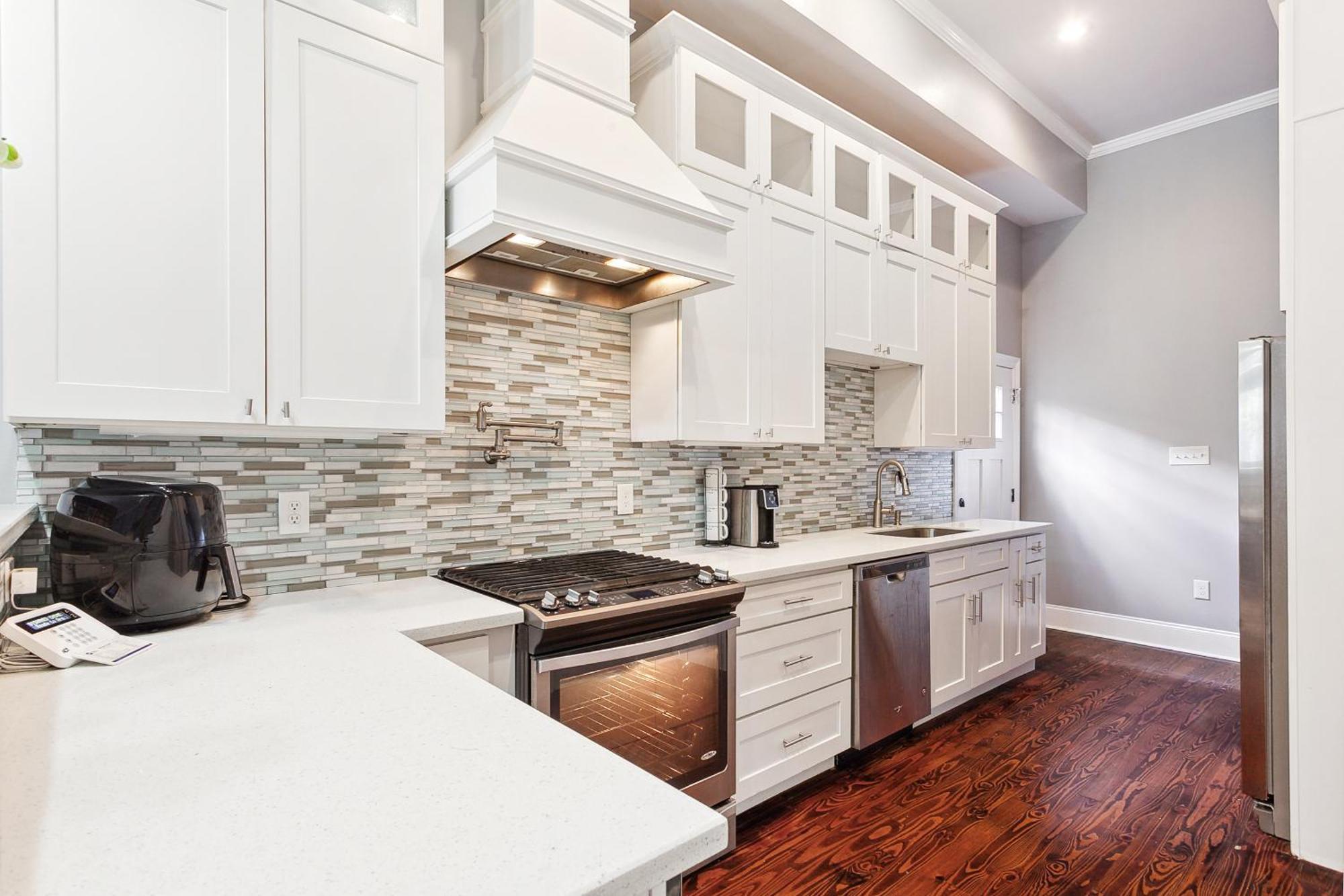 Amazing 3Bedroom Townhome, In Historic Dryade City Новый Орлеан Экстерьер фото